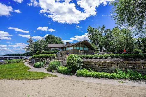 Abbey Springs - Private Community & Amenities!