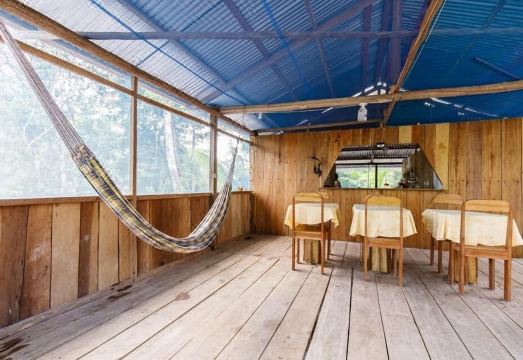 레드 우아카리 정글 로지 전경