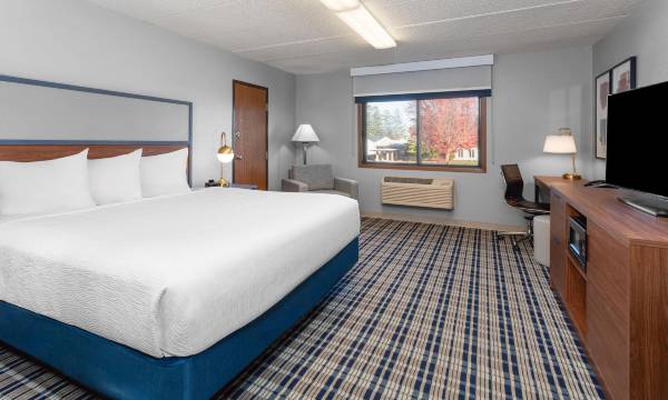 AmericInn by Wyndham Plymouth