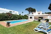 4 Beds, Golf Views, optional pool heating - مسبح خاص