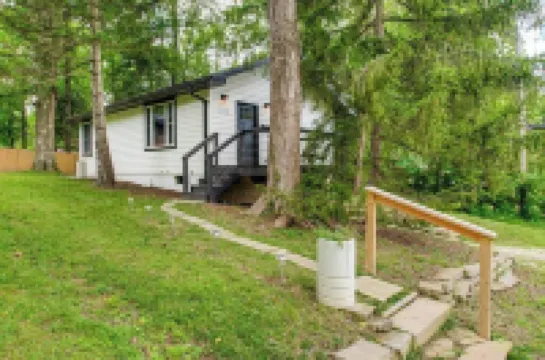 Sweet Spot on Swain: Book Now for IU Graduation!