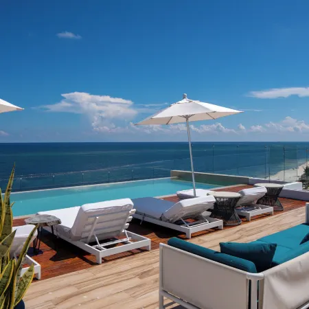 The Fives Oceanfront Puerto Morelos