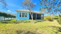 New Custom House! Private, Clean, Safe! Walk to the Beach!