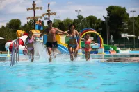 Holiday Centre Bi Village - شاطئ
