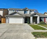 Spacious Modern Studio with a private entrance nearby Sequoia N Park