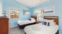 Oceanfront Atelier by Avantstay Beachfront Balboa Peninsula Escape - 4-Star
