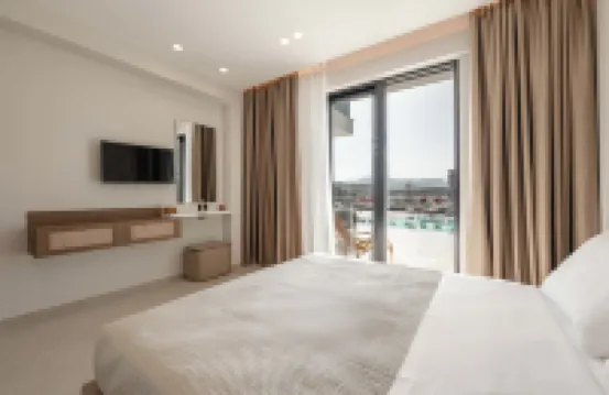 Crystal 13 Villas Hotel di 