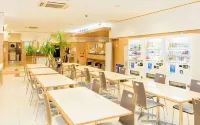 Toyoko Inn Kobe Sannomiya Eki Shiyakusho Mae - breakfast