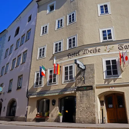 Altstadthotel Weisse Taube Отели рядом с достопримечательностью «Альтштадт Зальцбург»