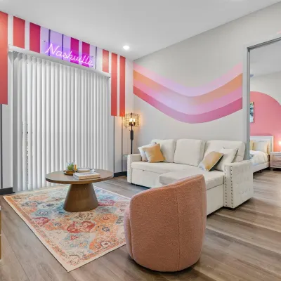 Alto Nashville Hotels near South Nashville