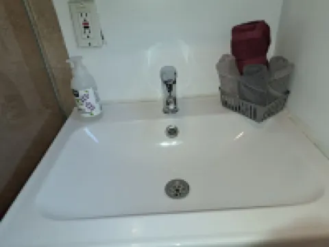 Charming 1 bedroom apt in Beverly Hills ベル・エア周辺のホテル
