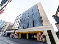 โรงแรมยูนีค 28 โรงแรมในชีฮึง-ชี