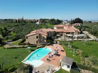 Hotel Borgo di Cortefreda - Place of Charme - Family