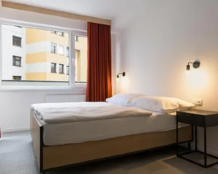 IZY STAY布拉迪斯拉發青年旅舍 布拉迪斯拉發1區酒店