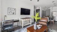 Landing Apartments Downtown Arlington