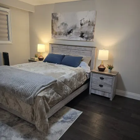 Comfortable City Home Отели рядом с достопримечательностью «Шеридан»