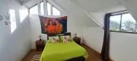 Te Maori House - Beach