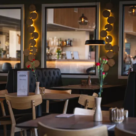 Postmaster Hotel