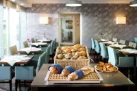 Hotel Vis à Vis - Desayuno