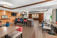 Comfort Inn Airport - breakfast
