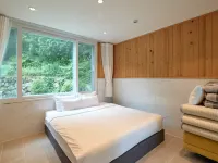Geojedo Hillstory Kids Pool Villa Hotels near Maengjongjuk Theme Park