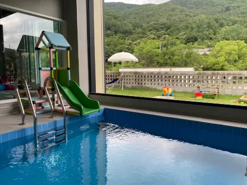 Miryang Tutuin Familia Kids Pool Villa - Kitchen