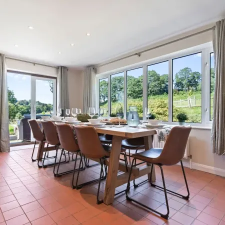 Incredible Countryside Getaway With Tennis Court