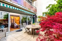 GuestReady - Spacious Stay with Terrace and Views - บังกะโล