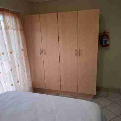 Serene 1-Bedroom Apartment in Bloemfontein Others