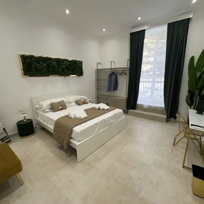 Ballarò Sunny Rooms Hotels near Albergaria