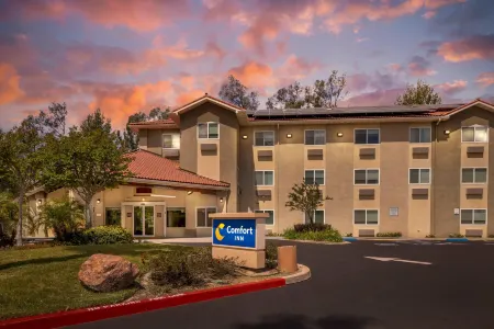 Comfort Inn Fontana