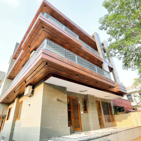 Alaya Stays Freesia 3BHK Apartment