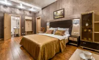 Bravo Lyuks Hotel