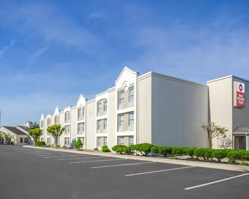Best Western Plus Inn at Valley View Hotels in Roanoke