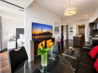 Magnificent City Views Downtown Toronto 2 Bedroom Suite Near Eaton Center U of T - 레지던스