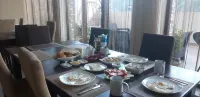 Hotel Iveria - breakfast