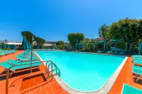 Grand Hotel Delle Terme Re Ferdinando - Yüzme Havuzu