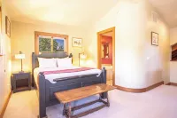 Creekside on Quigley - 3BD Private Home on Trails + Hot Tub - شرفة