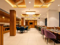 Hotel Luxeevista By Navodayans - Breakfast