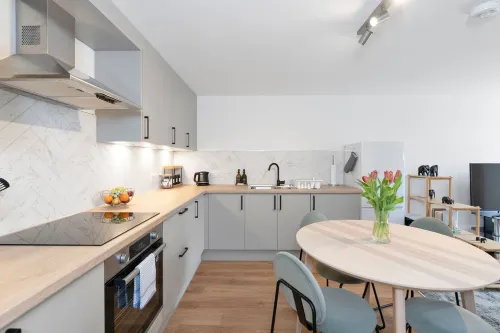 GuestReady - Elegant 2Bed Haven with Private Patio - Bungalows