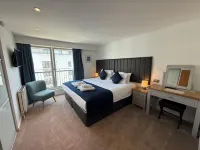 Tolbooth Apartments by Principal Apartments - balcony