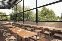 Maria Condesa - acceptant les animaux