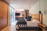 Livin Cuernavaca - 2-Star