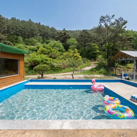 Cheongdo Ellago Pool Villa Pension