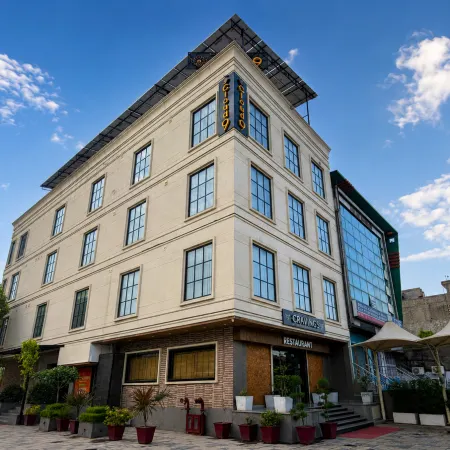 Hotel Cloud 9