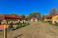 距市中心5英里：布賴森城小屋，享有度假村福利！ - 3 星級