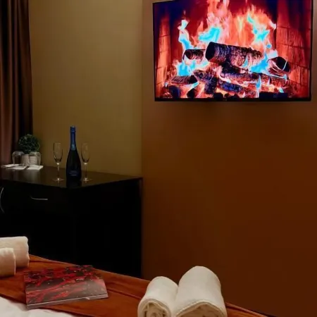 Hotel NIRA