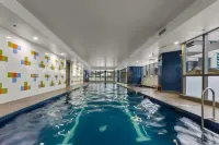 Skyhigh Executive! ~ 2Bed/2Bath/1Car/Views ~ CBD - vue sur la montagne