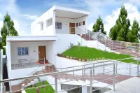 Chill Breeze Resort - 2-Star