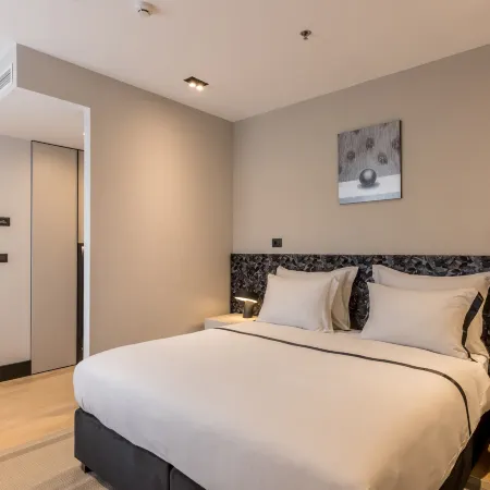 Cora Hotel